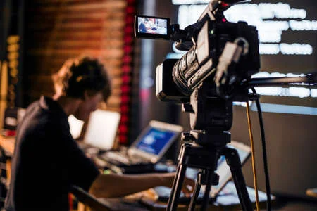 6 Quick video ideas that save your business time and money
